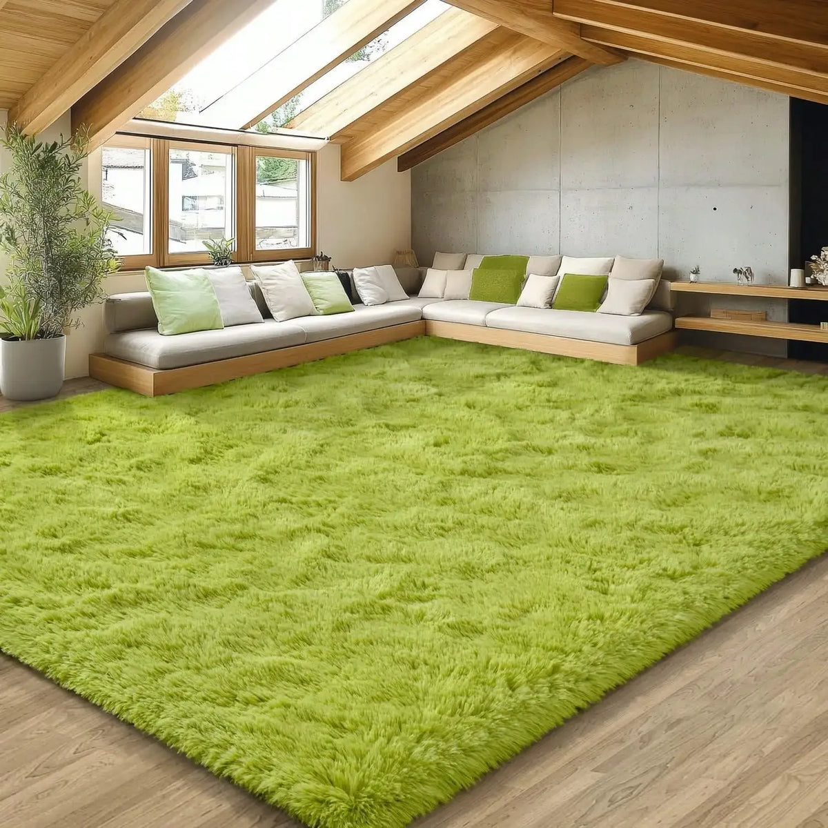 Thick Plush Polyester Carpet With Non Slip Backing